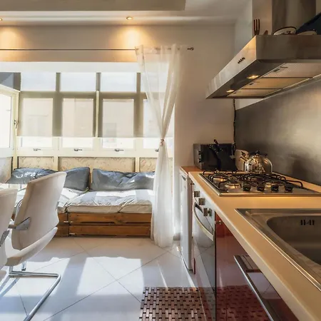 Stylish 1br Near Sliema & Valletta شقة Gzira